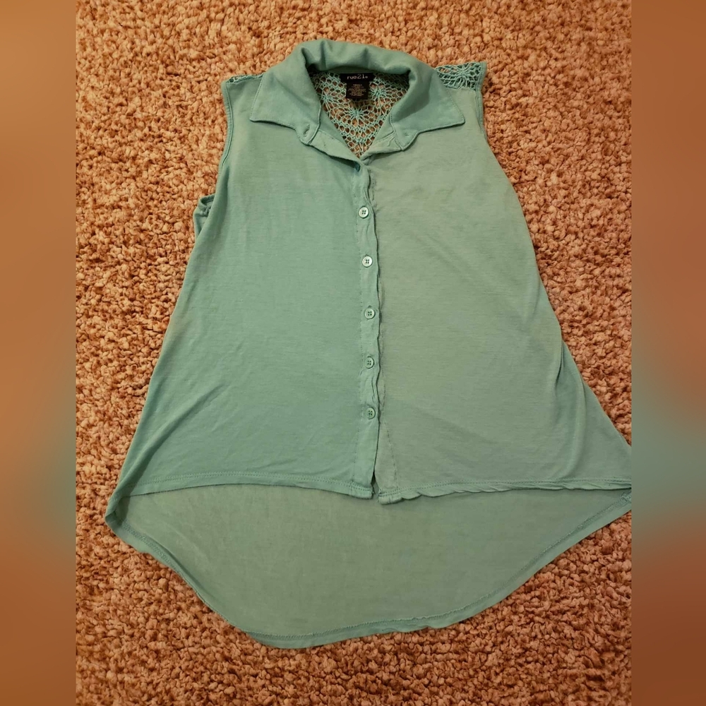 rue21 2010s mint green button down tank top with knitted back (worn once)